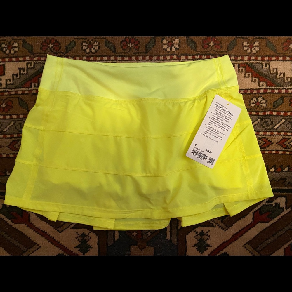 NWT lululemon Pace Rival Skirt SZ 6 highlighter yellow